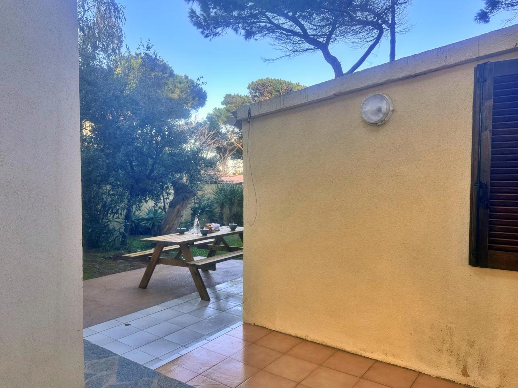 Apartamento Les Pieds Dans L'Eau T2 E Calvi  Exterior foto