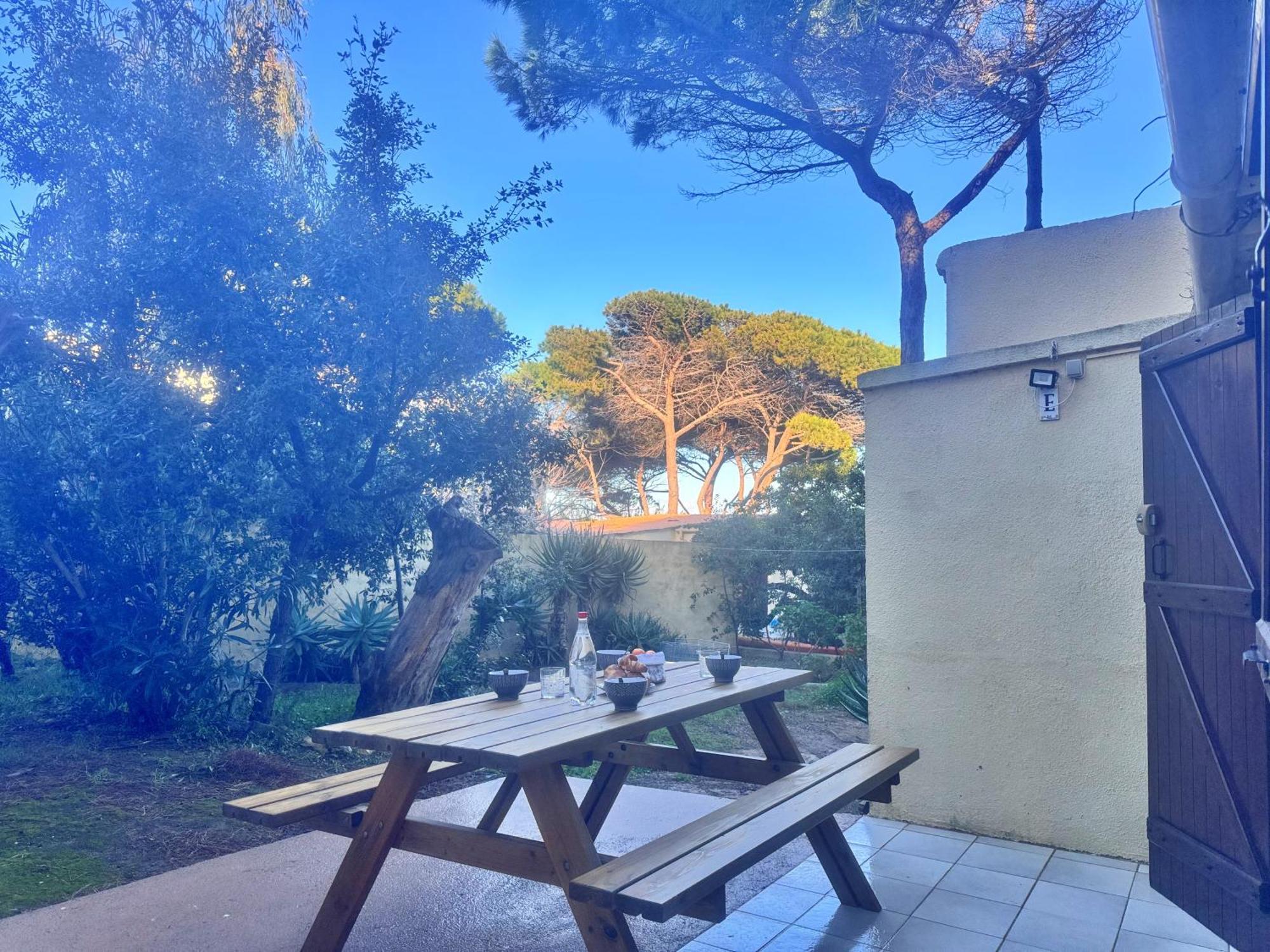 Apartamento Les Pieds Dans L'Eau T2 E Calvi  Exterior foto